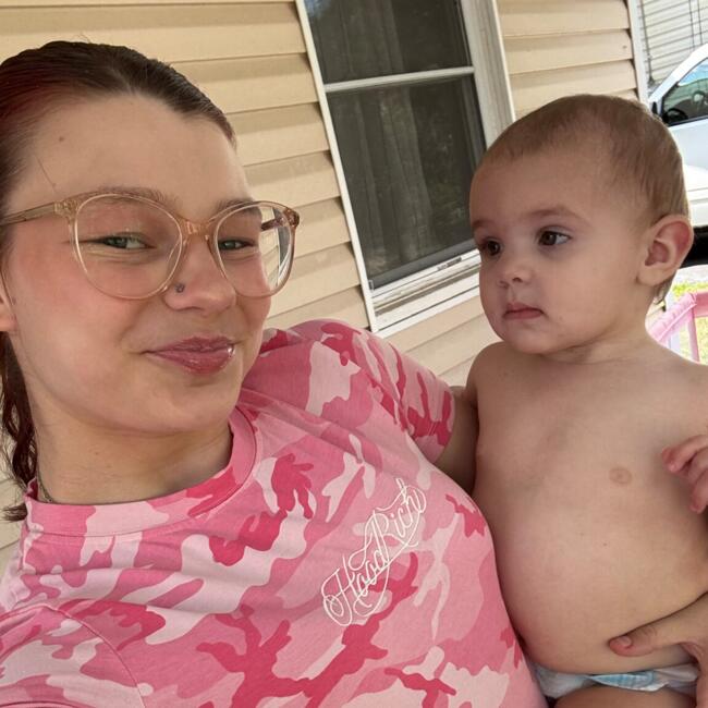 Babysitter in Akron: Cara