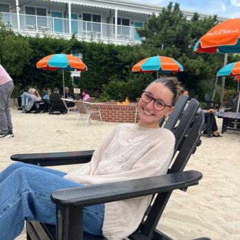 Babysitter in Philadelphia: Ella