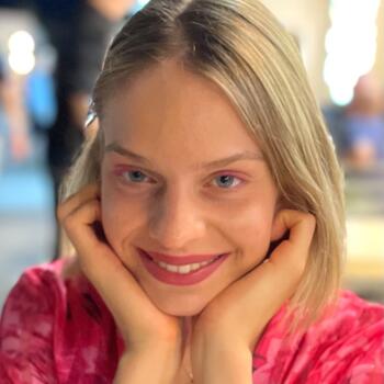 Babysitter in Kallithéa (Αττική): Karolina