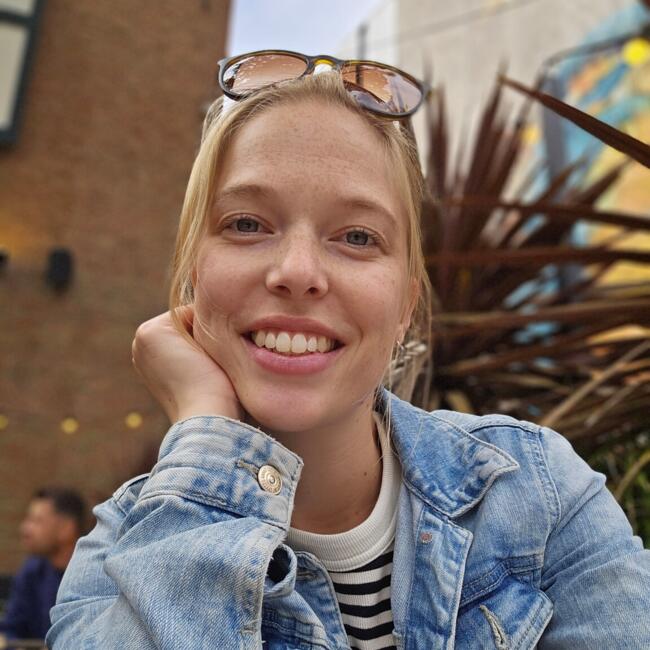 Oppas in Rotterdam: Anne
