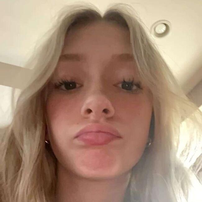 Babysitter in Reykjavik: Maya