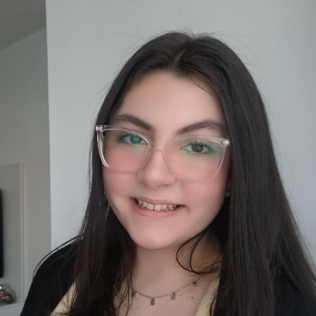 Babá em Curitiba: Giovana