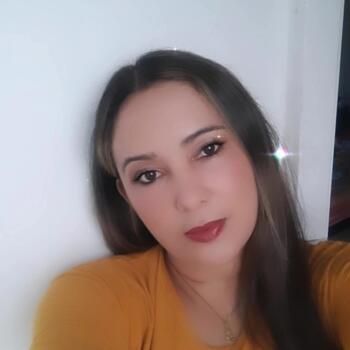 Niñera Los Patios: Laura