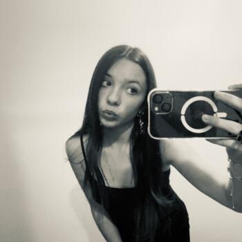 Babysitter in Mandelieu-la-Napoule: Emma