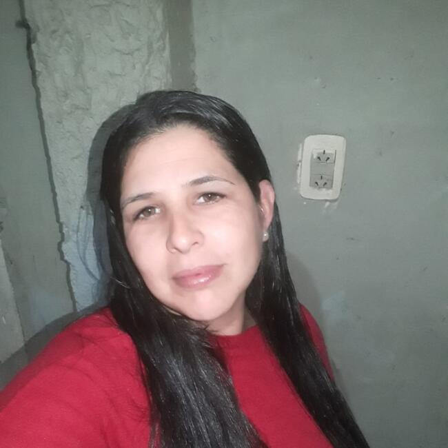 Babysitter in Tigre: Carina