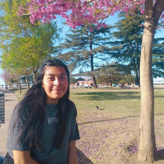 Babysitter in Rosario: Elizabeth