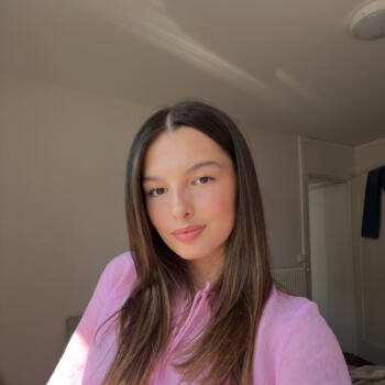 Nanny in Angers: Léana