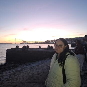 Babysitter in Almada: Ana