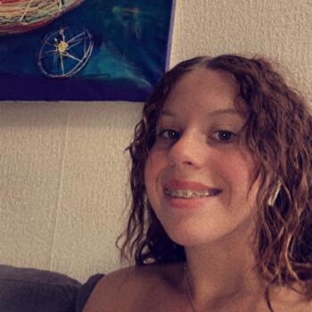 Baby-sitter in Blagnac: Lola