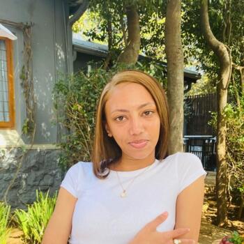 Babysitter in Soweto: Tyra