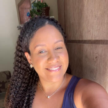 Babysitter in Niterói: Ludmilla