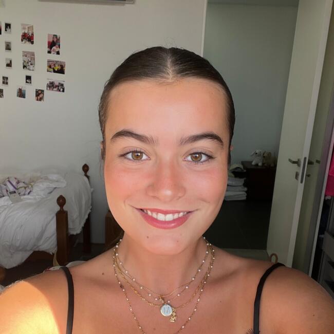 Babysitter in Funchal: Maria