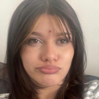 Babysitter in Lille: Naomi