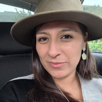 Job de garde d'enfants à Bogota: job de garde d'enfants Carolina
