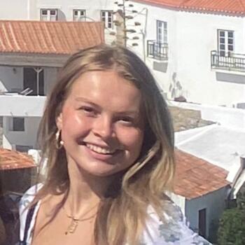 Babysitter Whitley Bay: Molly