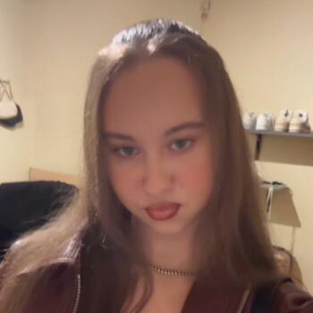 Babysitter Beringen: Eliza