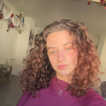 Babysitter Pont-de-Roide: Kenza
