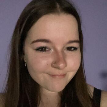 Babysitter Clifton Springs: Emily