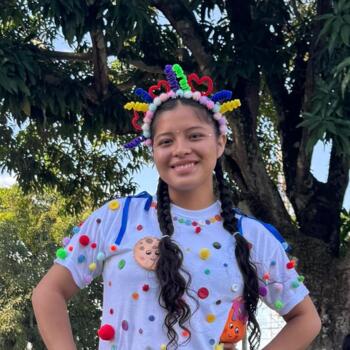 Babysitter in Pucallpa: TRACY MARICCE
