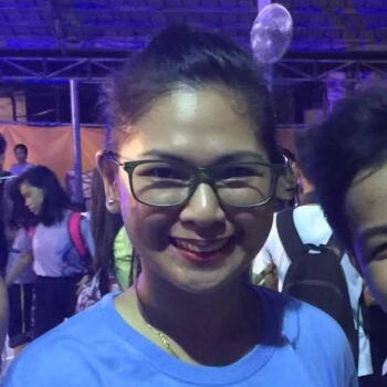 Niñera Barcelona: Nikki