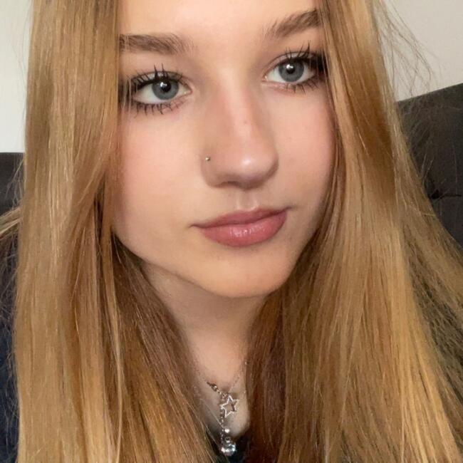Babysitter in Rückersdorf: Julia