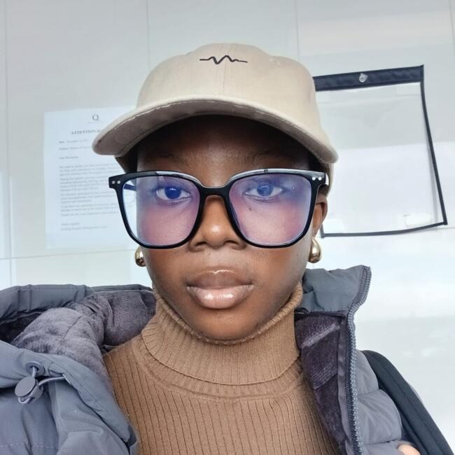 Baby-sitter in Etobicoke: Ohenewaa