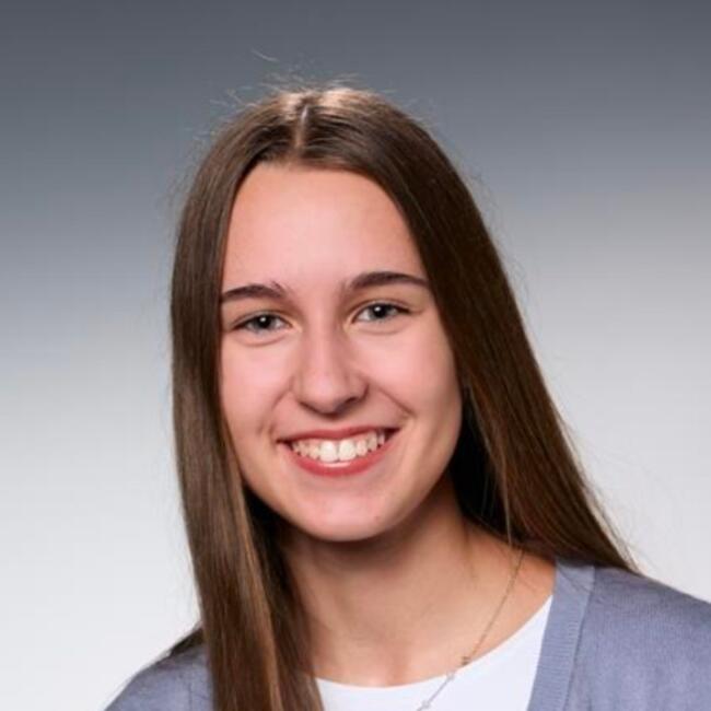 Babysitter in Linz: Jana