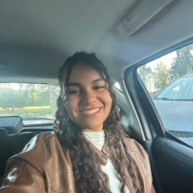 Babysitter in Coimbra: Lorena