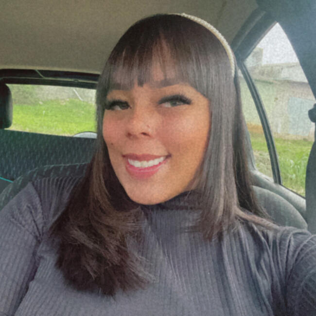 Babysitter in São José dos Pinhais: Adria Gonçalves