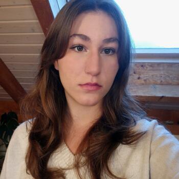 Babysitter Penthalaz: Eline