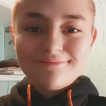 Baby-sitter in La Tronche: Nora