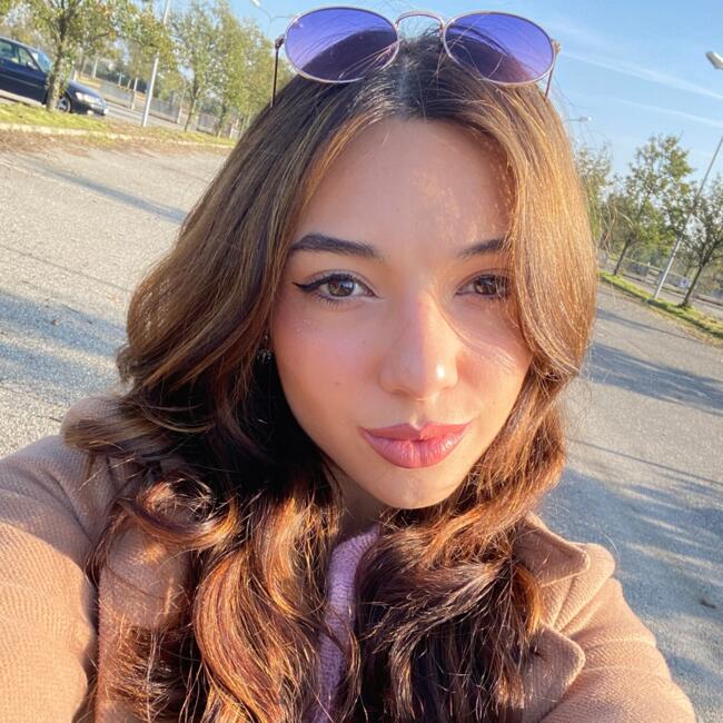 Babysitter a Abbiategrasso: Adriana