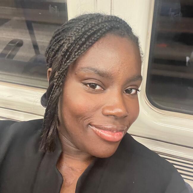 Babysitter in Boulogne-Billancourt: Maeva Erline