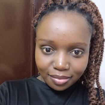 جليسة أطفال في الرياض: Beatrice Muhoja Amugoza