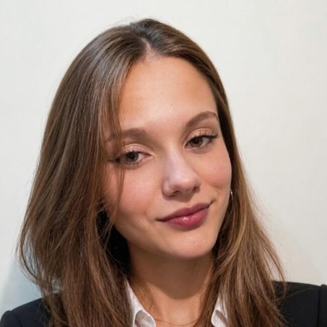 Babysitter in São Paulo (São Paulo): Viviane