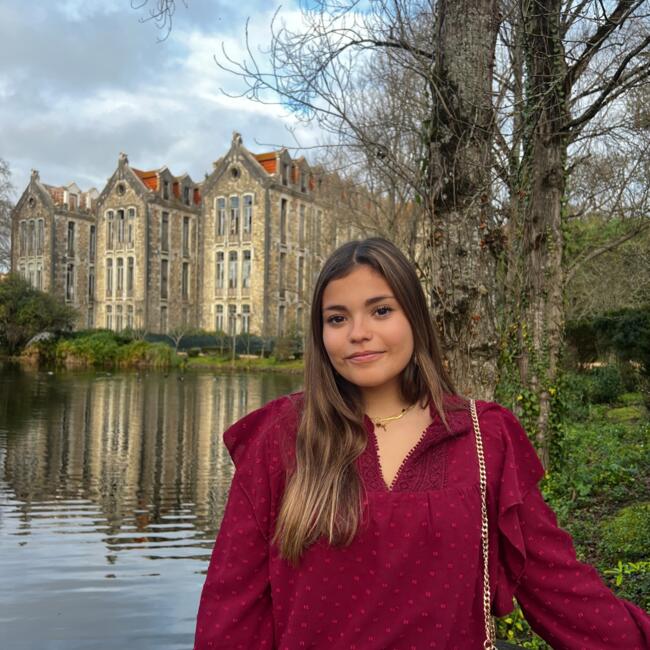 Babysitter em Cartaxo: Adriana