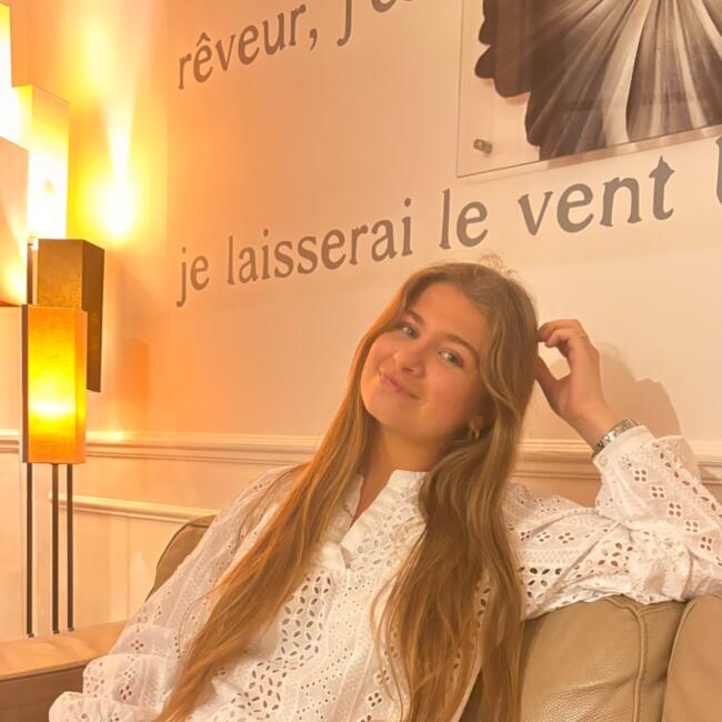 Babysitter in Bordeaux: Marie