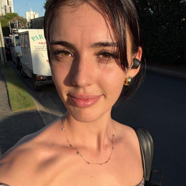 Babysitter in Gold Coast: Abbey