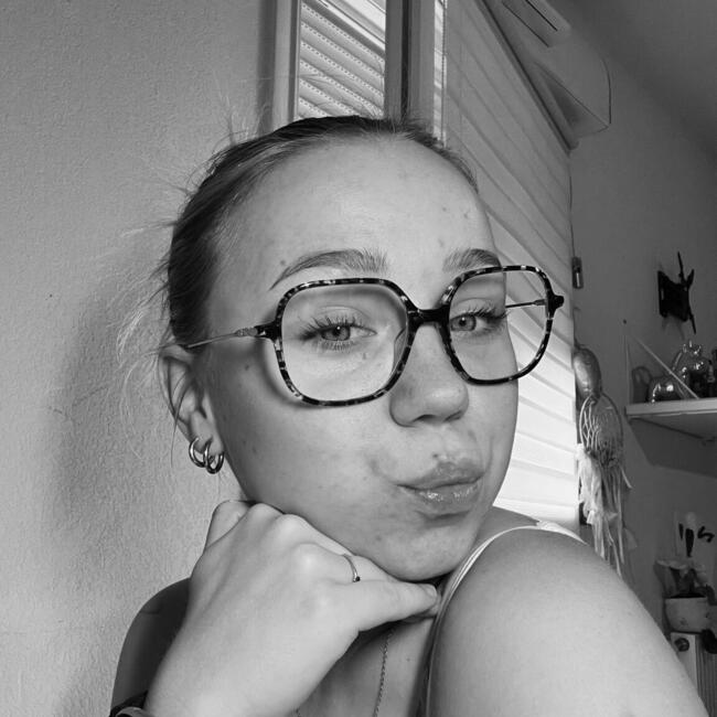 Babysitter in Carpentras: Nadia