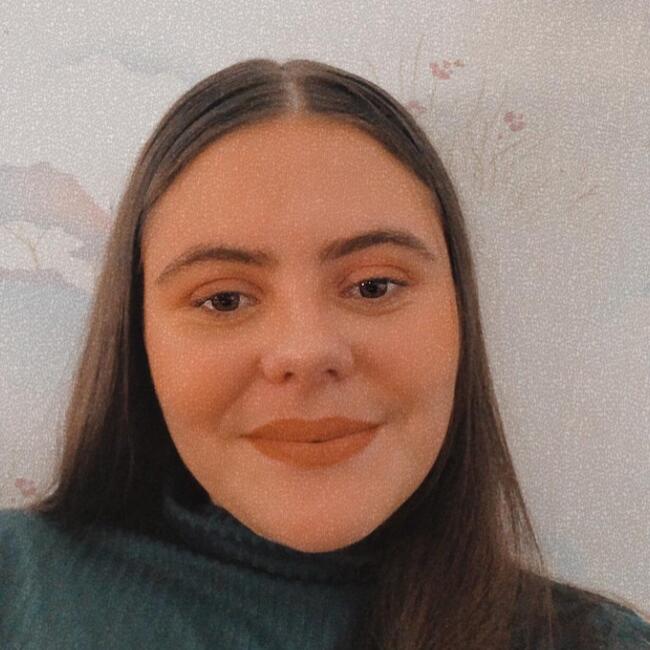 Babysitter in Neuville-de-Poitou: Léa