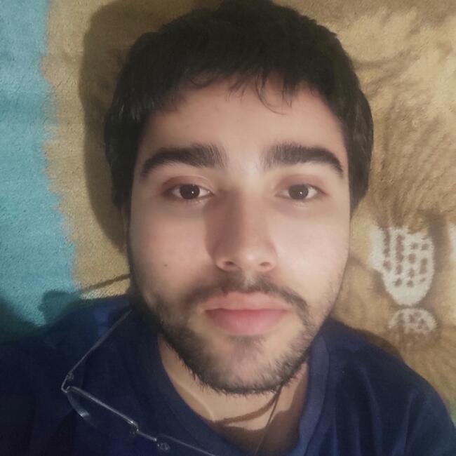 Niñera en Bello: Juan