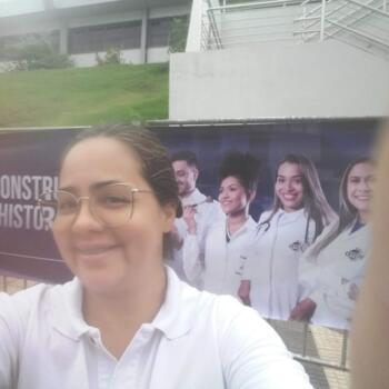 Babá em Cuiabá: Jesica