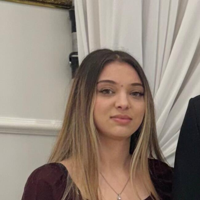 Babysitter in Brussels: Cristina