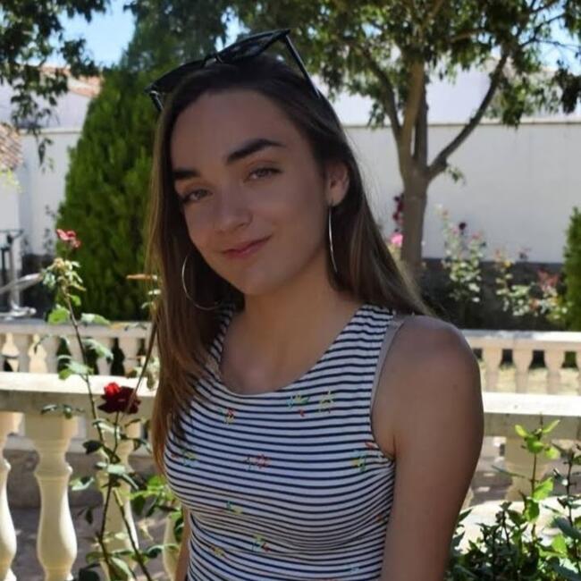 Babysitter in Seville: Elena