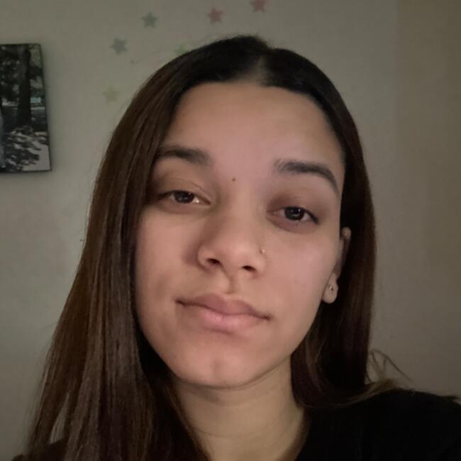 Babysitter in The Bronx: Hailey