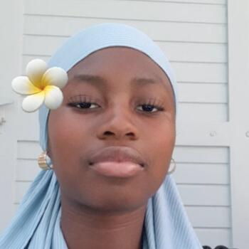 Babysitter in Meulan-en-Yvelines: Khadidjatou