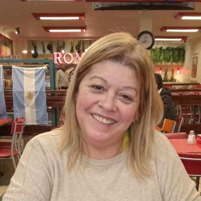 Babysitter in Buenos Aires: Monica