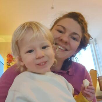 Δουλειά για babysitter στην περιοχή Άμστερνταμ: δουλειά φύλαξης παιδιών Djuna