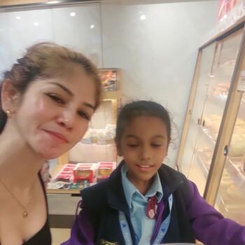 位於香港島的臨時保母: Ritchell