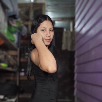 Babysitter in Jacó: Karla